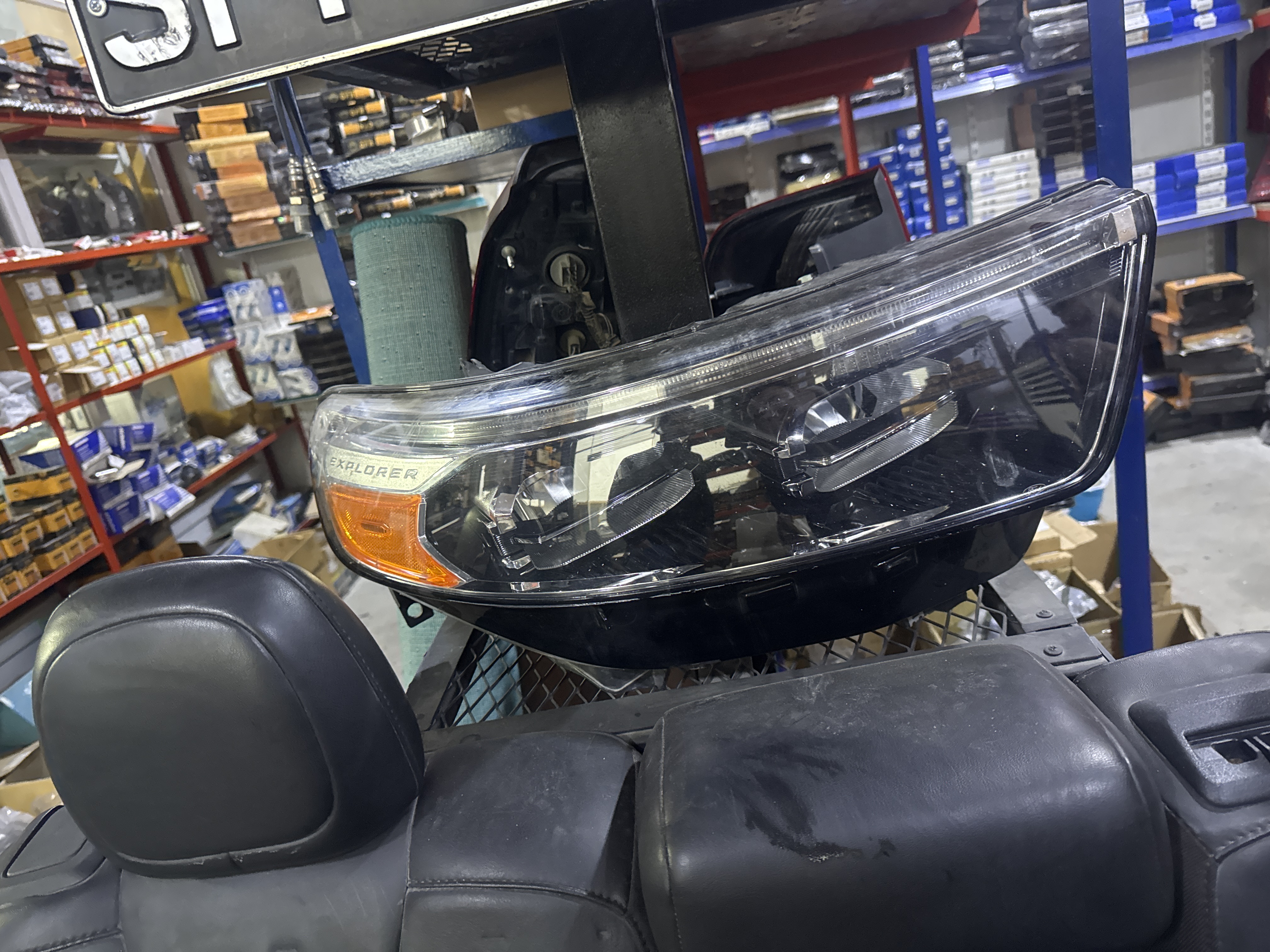 لايت فورد اكسبلوره