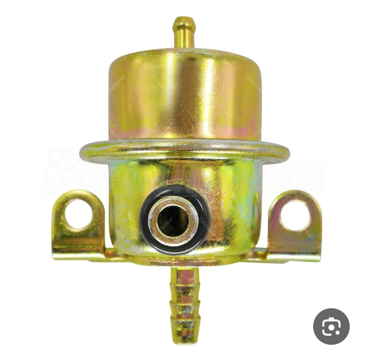ولف منظم ضغط الوقود (Fuel Pressure Regulator) للسيارات.