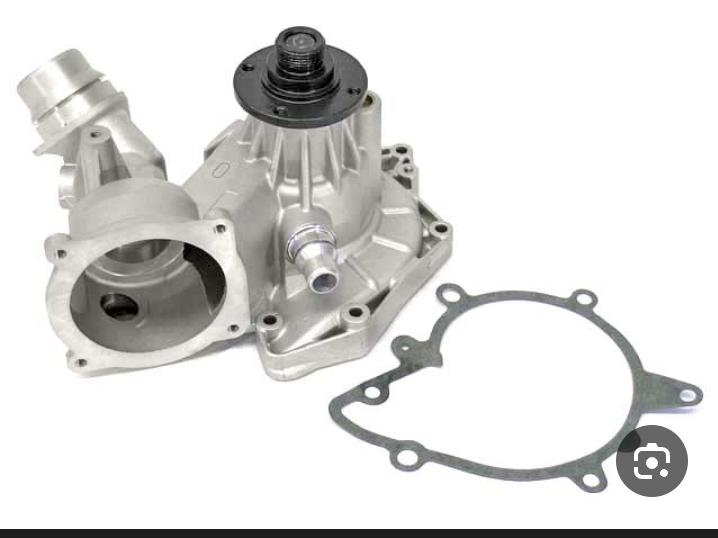 مضخة مياه (واتر بم) مناسبة لمحركات BMW ذات الـ 8 أسطوانات، وتحديداً محركات طرازات "خفاش" و"صقر".