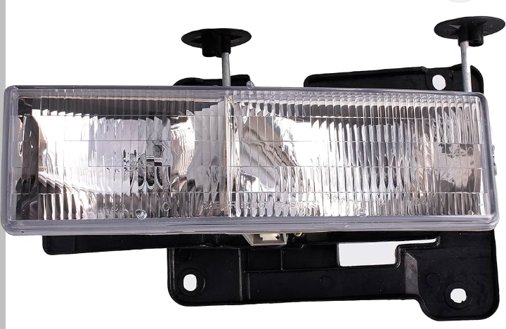 مصابيح أمامية لسيارات جي إم سي أو شفروليه من فترة التسعينيات بهبهان