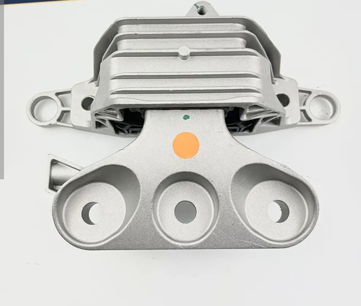 أذن ماليبو يمين (قاعدة محرك جهة اليمين).