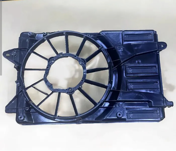 حاضن مروحة تبريد راديتر (Fan Shroud) لسيارة شيفروليه ماليبو.