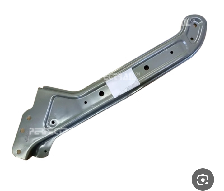 سكة ضوء (حامل مصباح أمامي): تتوفر للجانبين الأيمن والأيسر