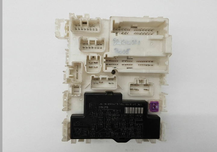 فيوزات (Fuse box) لسيارة سوزوكي،