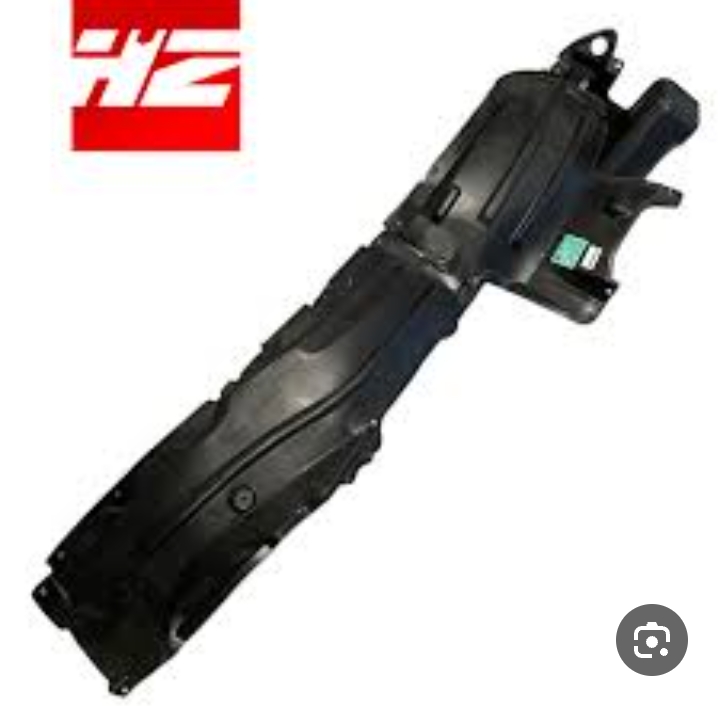 بطانة رفرف داخلي (Fender Liner) لسيارة سوزوكي سياز وهي مصممة للجانب الأيمن.