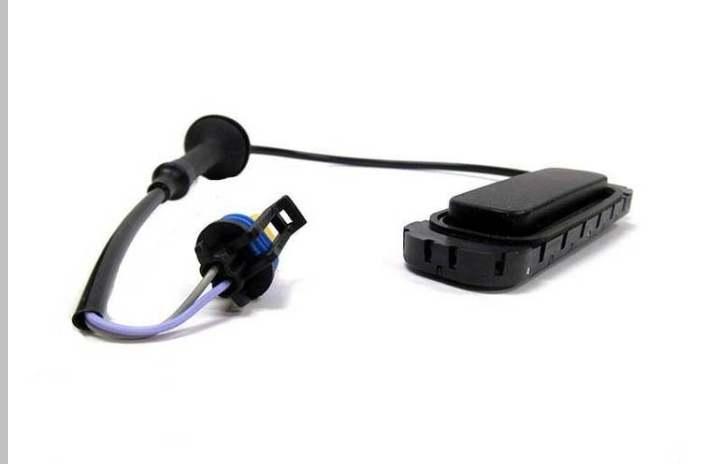 مفتاح تحرير باب الصندوق الخلفي (حساس فتح الجنطة) لسيارات شيفروليه تاهو وجمس يوكن.