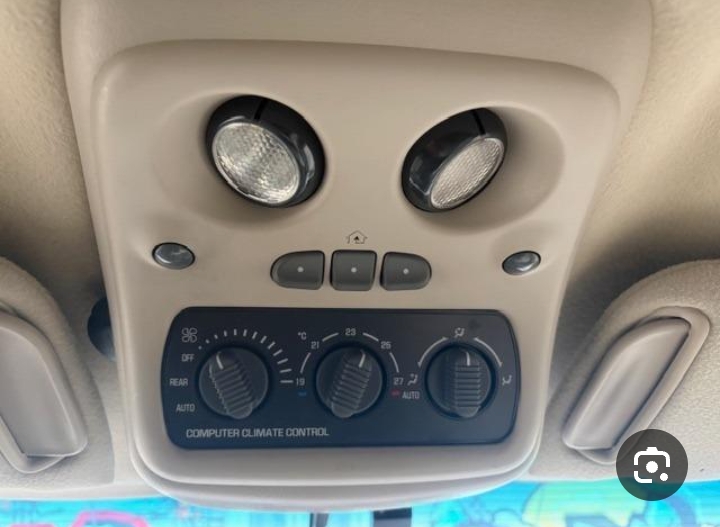 وحدة تحكم علوية (Overhead Console) خاصة بسيارات شيفروليه تاهو أو جي إم سي يوكن